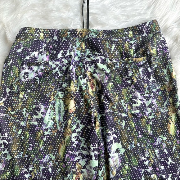 Lululemon Jet Crop Floral Sport Multi Colored, Size 10 - Picture 7 of 9